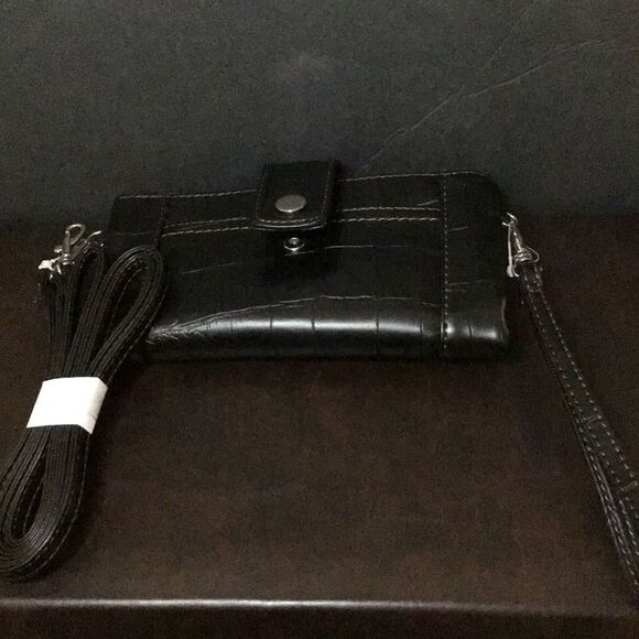 Wallet/ wristlet new by Kim Rodger’s - Picture 1 of 6